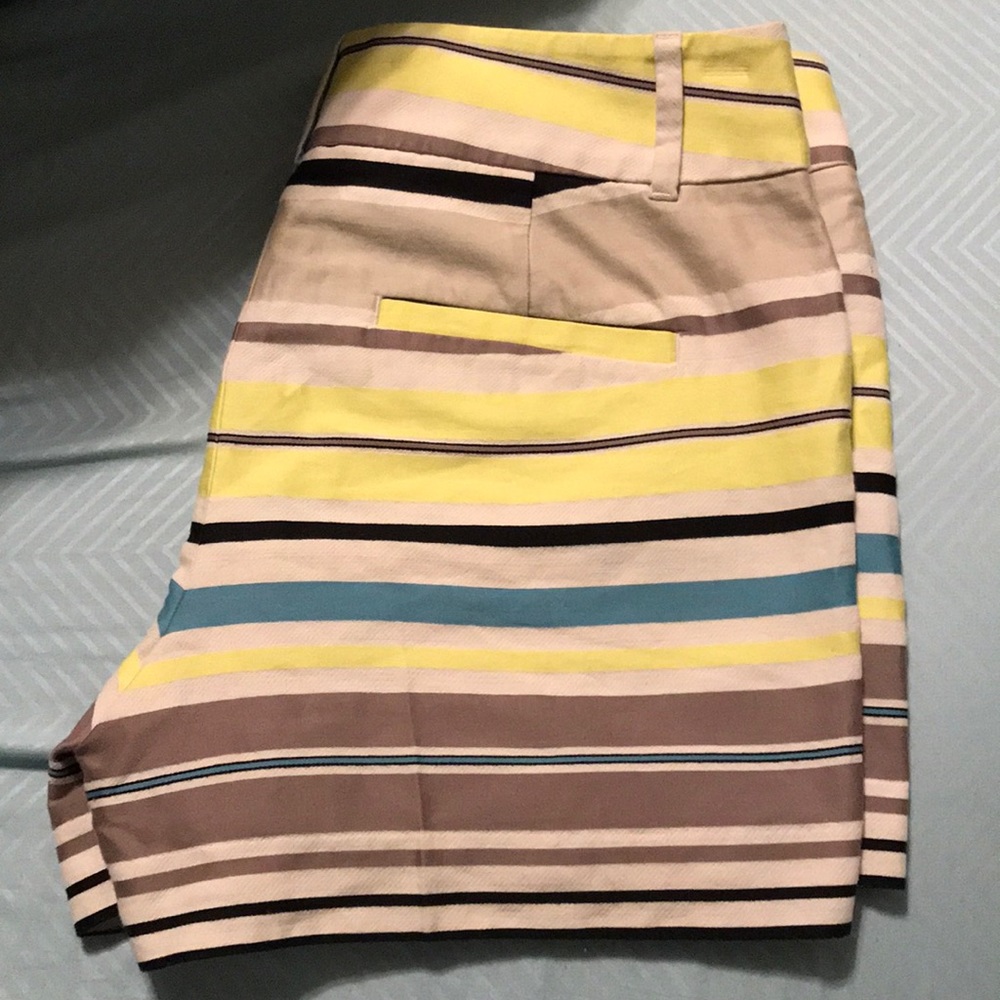Loft Shorts! - Picture 2 of 2